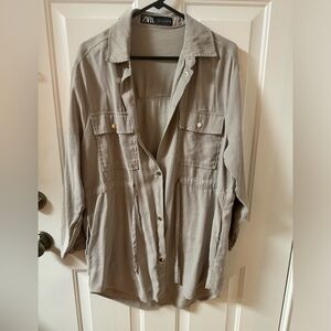 Zara Tan Shacket/ jacket with Gold Detail, Size Large